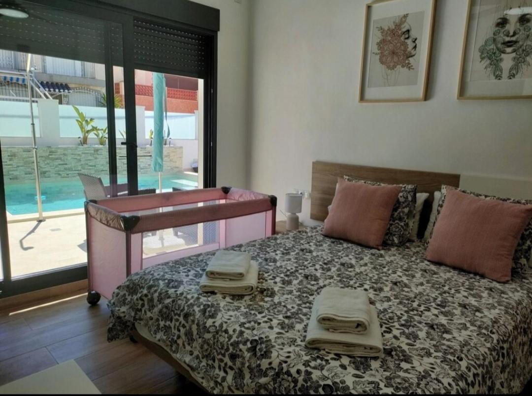 Villa Villamolinos, Con Piscina Privada. *
